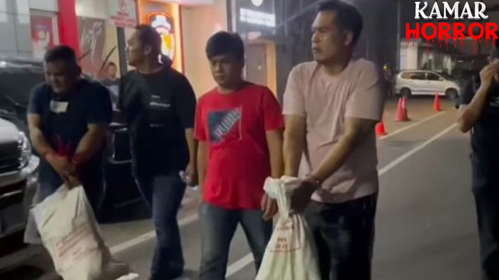 Cibubur Geger Dua Maling Bermobil Gondol Harta Rp 2 MCibubur Geger Dua Maling Bermobil Gondol Harta Rp 2 M