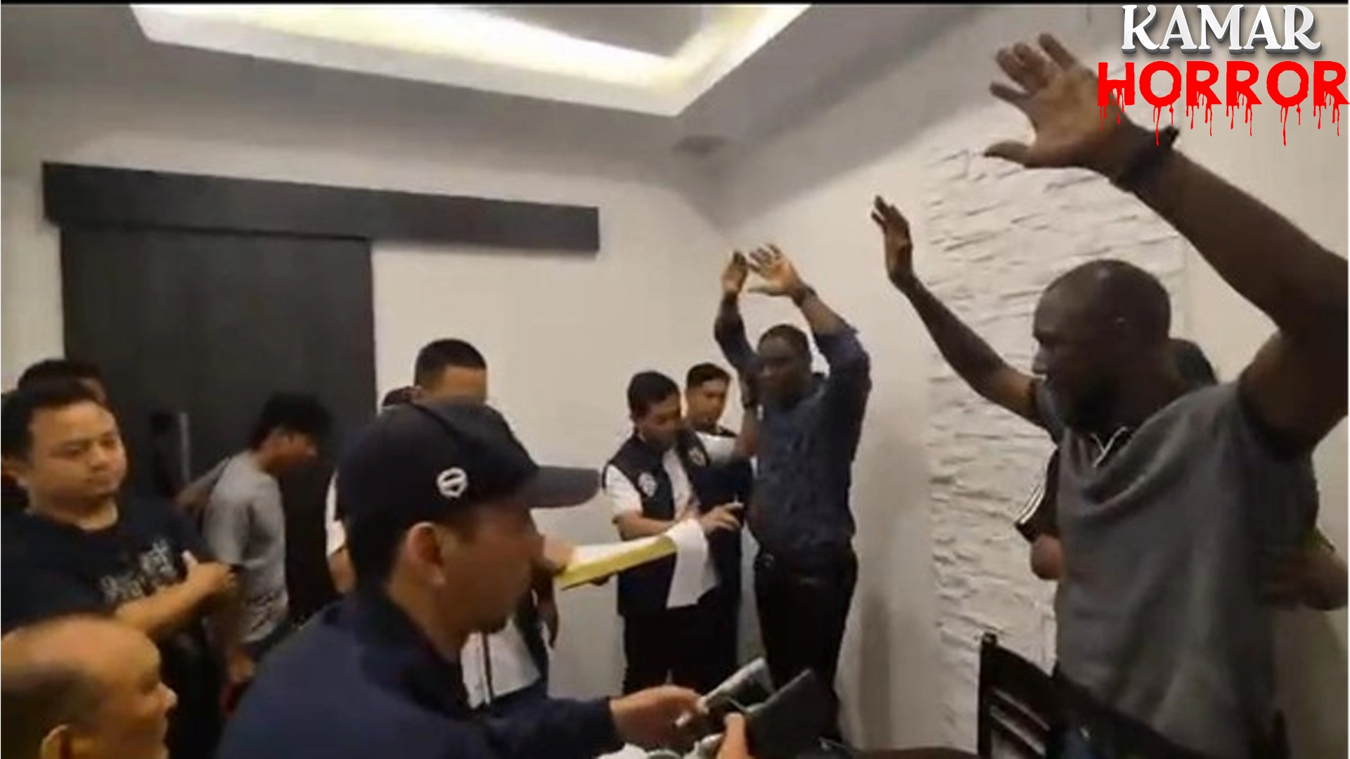 WN Liberia Buat Black Dollar, Polisi Sita 5 Brankas Cairan